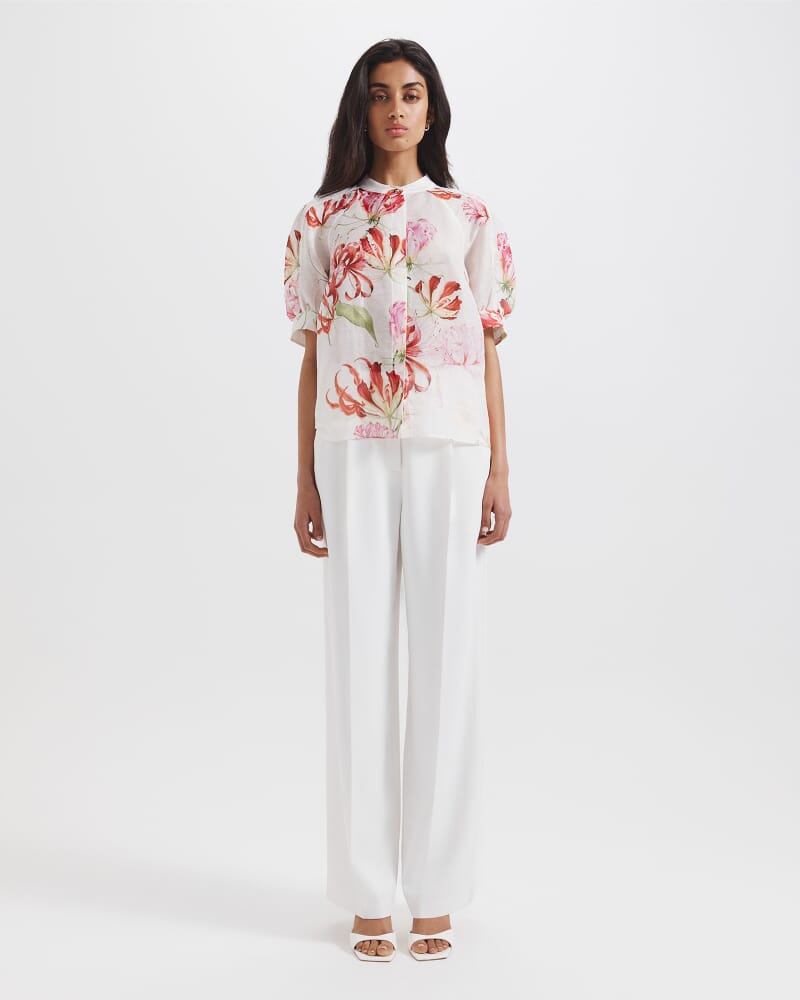 Mariposa Silk Linen Short Sleeve Blouse in MULTI