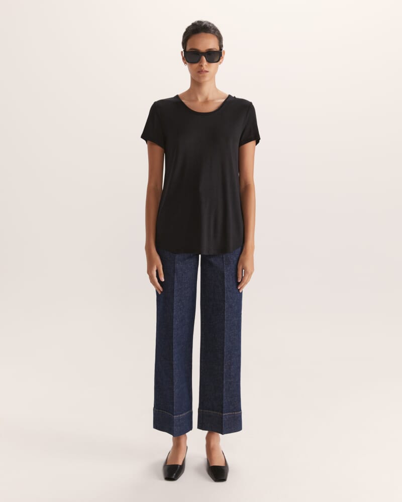 Antonia Tee in BLACK