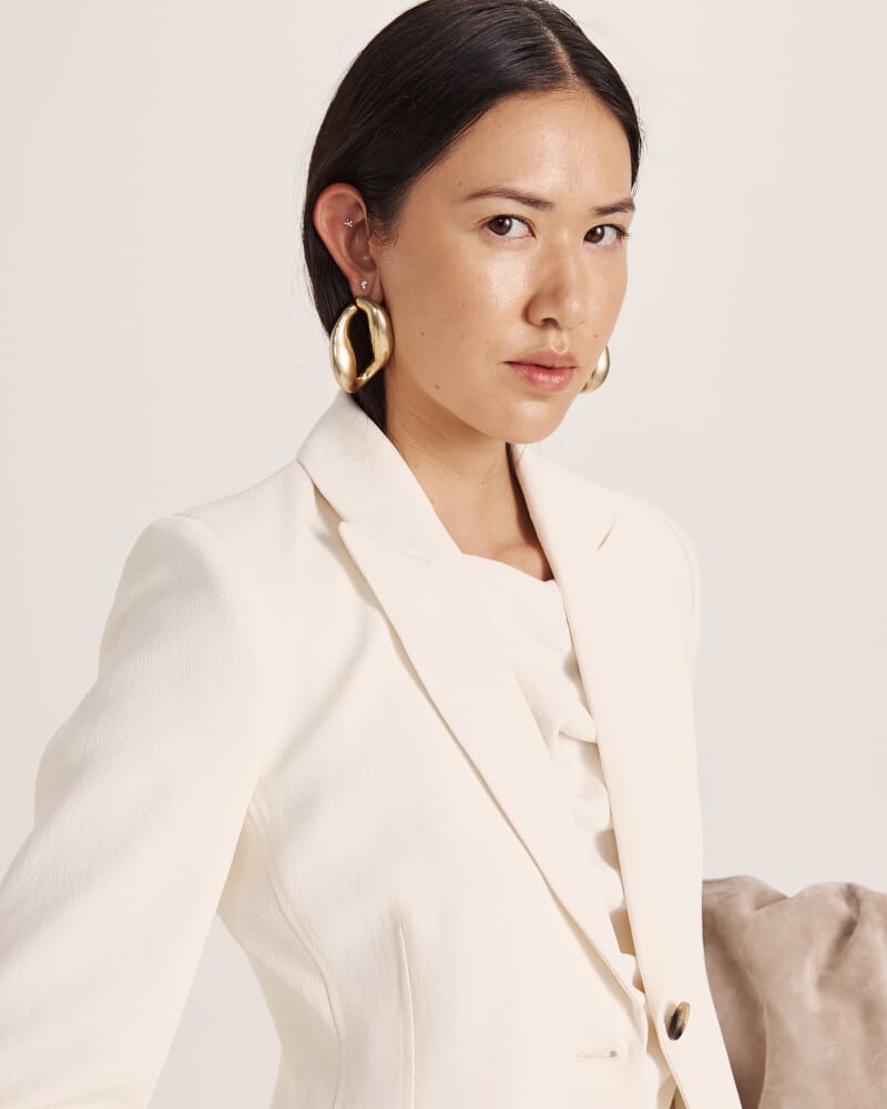 Dharma Fitted Jacket in MILK