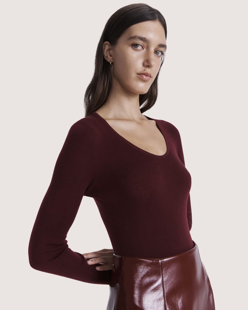 Clare Wool Scoop Neck in BERRY
