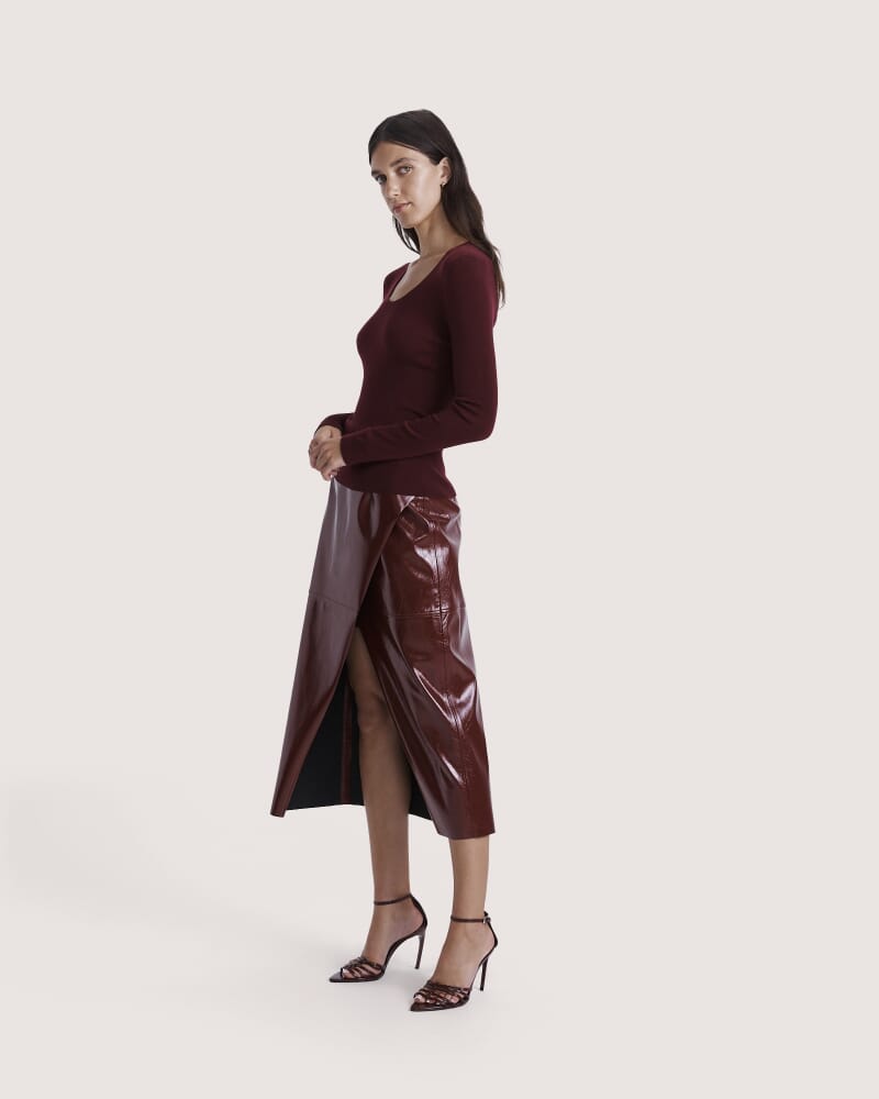 Clare Wool Scoop Neck in BERRY