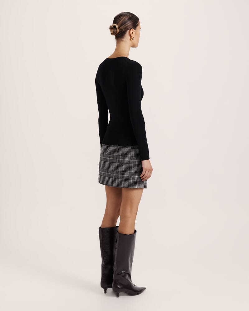 Clare Wool Scoop Neck in BLACK