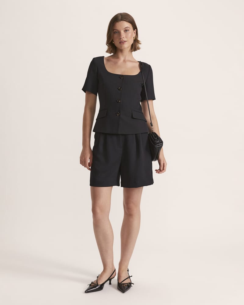 Dharma Short Sleeve Top in BLACK