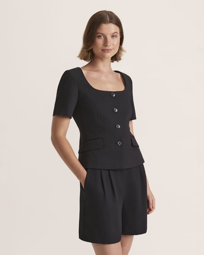 Dharma Short Sleeve Top in BLACK