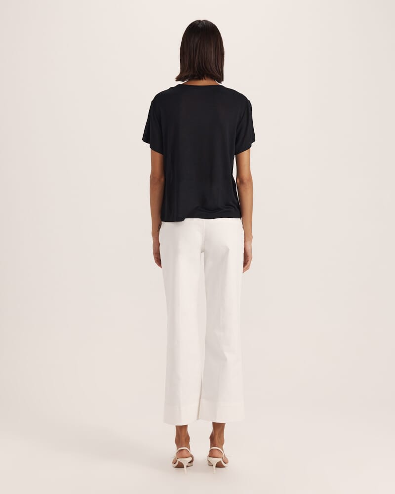 Antonia Tee in BLACK