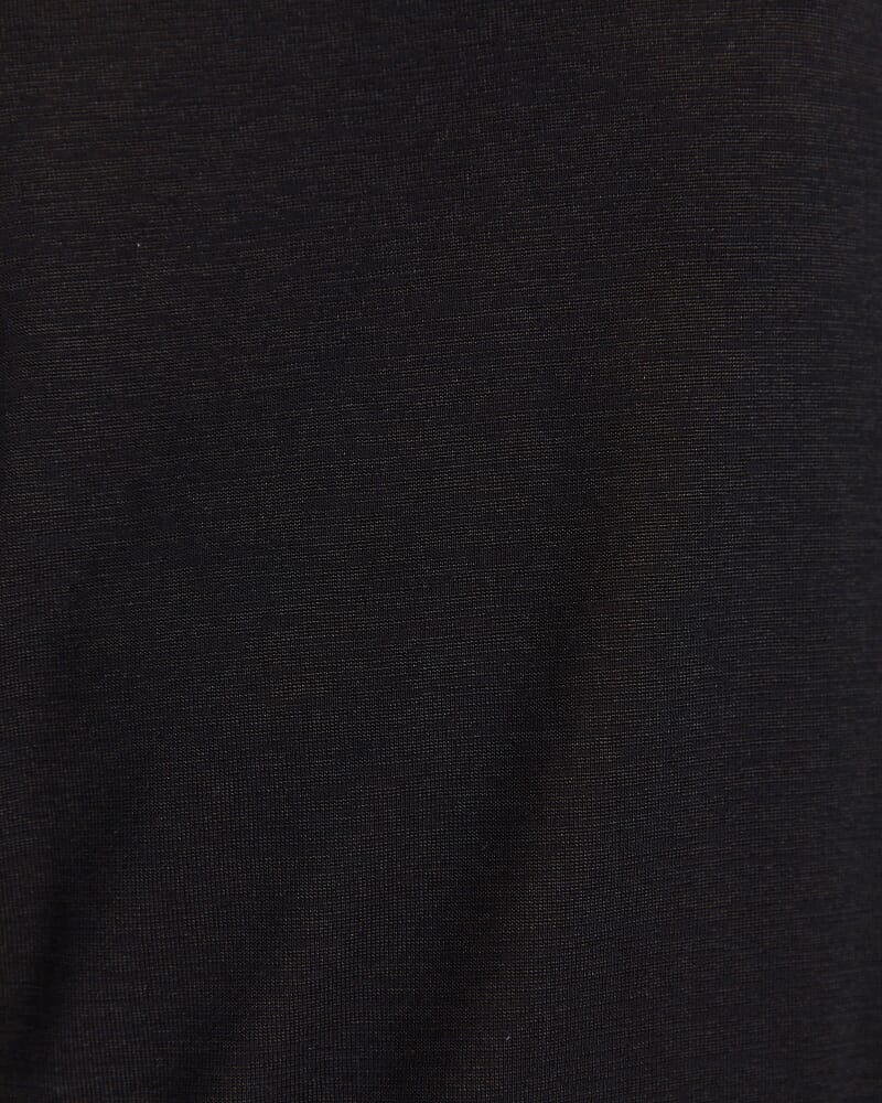 Antonia Tee in BLACK