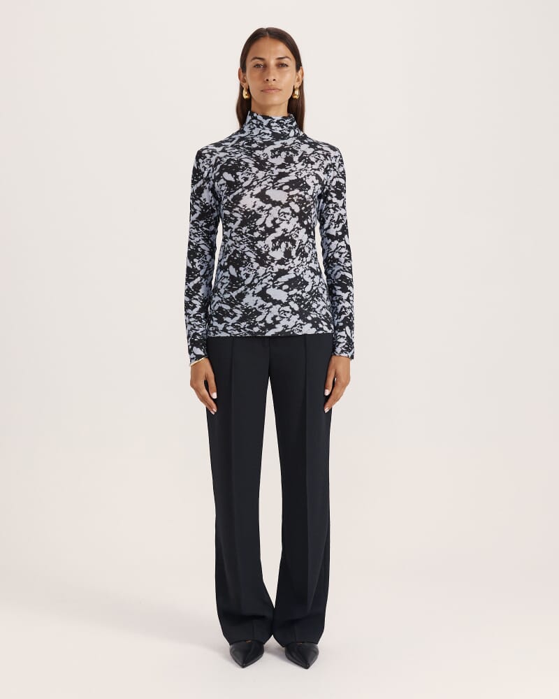 Truffle Wool Long Sleeve Top in BLUE/BLACK