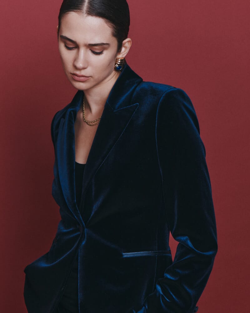 Lea Velvet Blazer in ROYAL BLUE