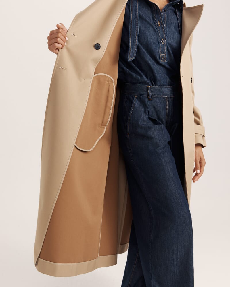 Aura Classic Trench Coat in FAWN