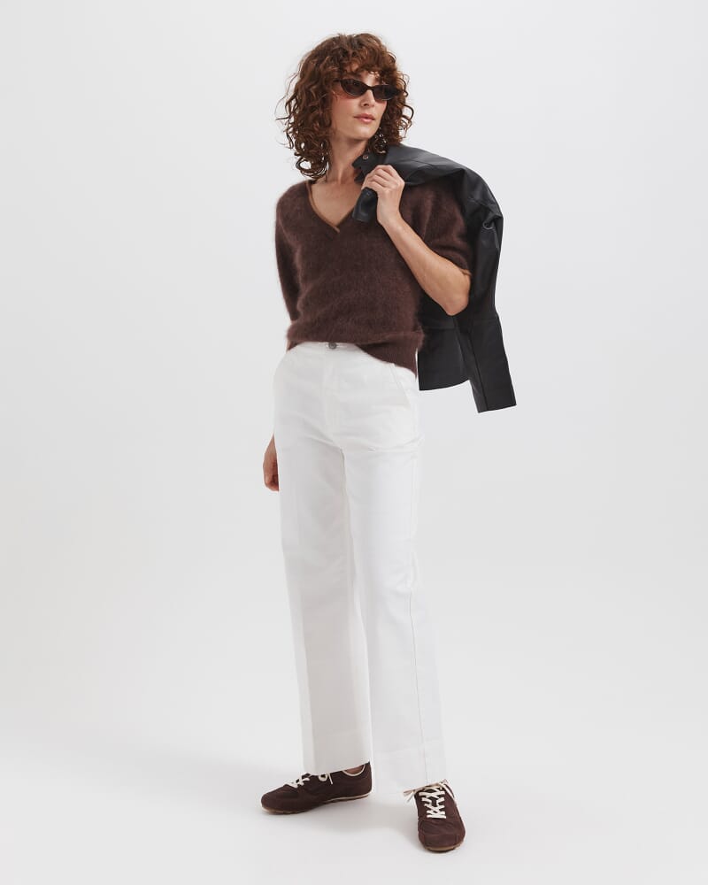 Wynter Wool Cashmere V Neck Knit in CHOCOLATE