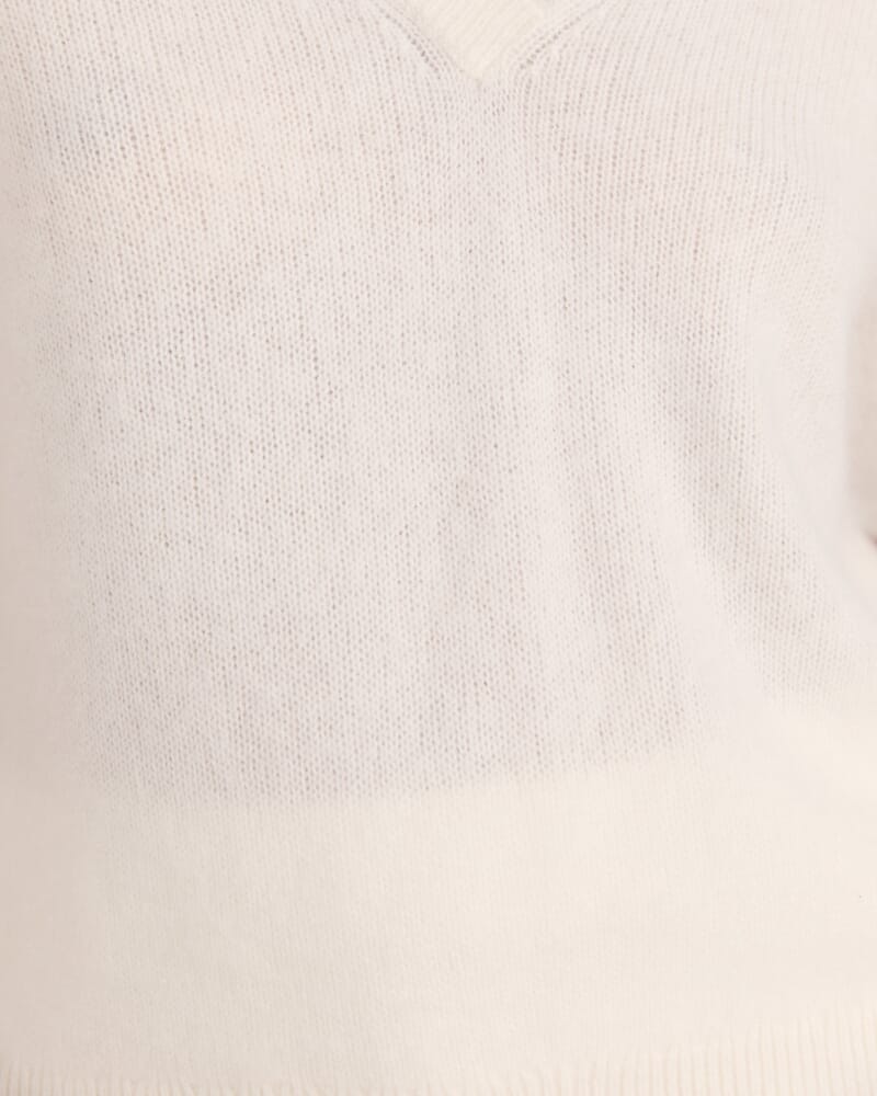 Wynter Wool Cashmere V Neck Knit in VANILLA
