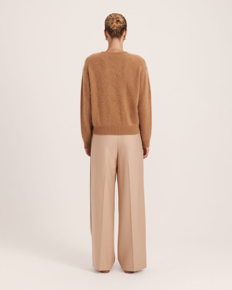 Wynter Wool Cashmere Sweater in WALNUT