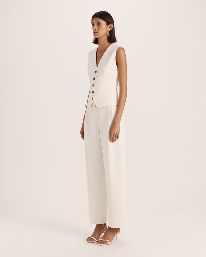 Dharma Barrel Leg Pant in MILK