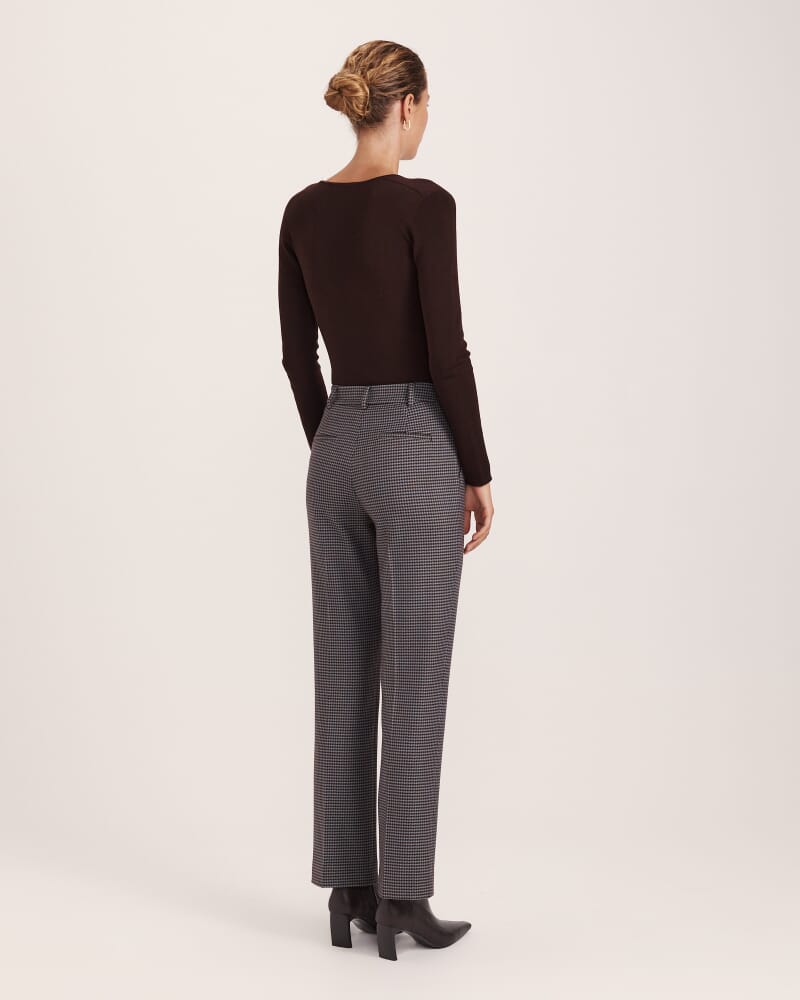 Jill Check Slim Leg Pant in CAROB
