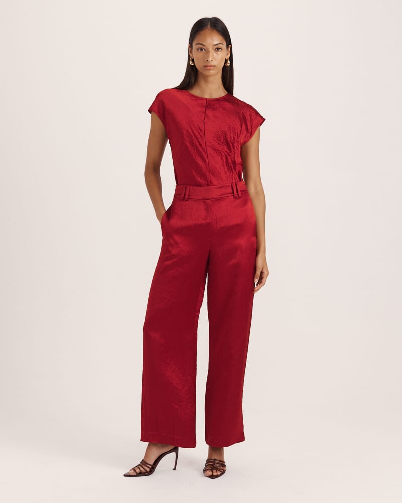 Ivana Crinkle Bias Tee in RUBY