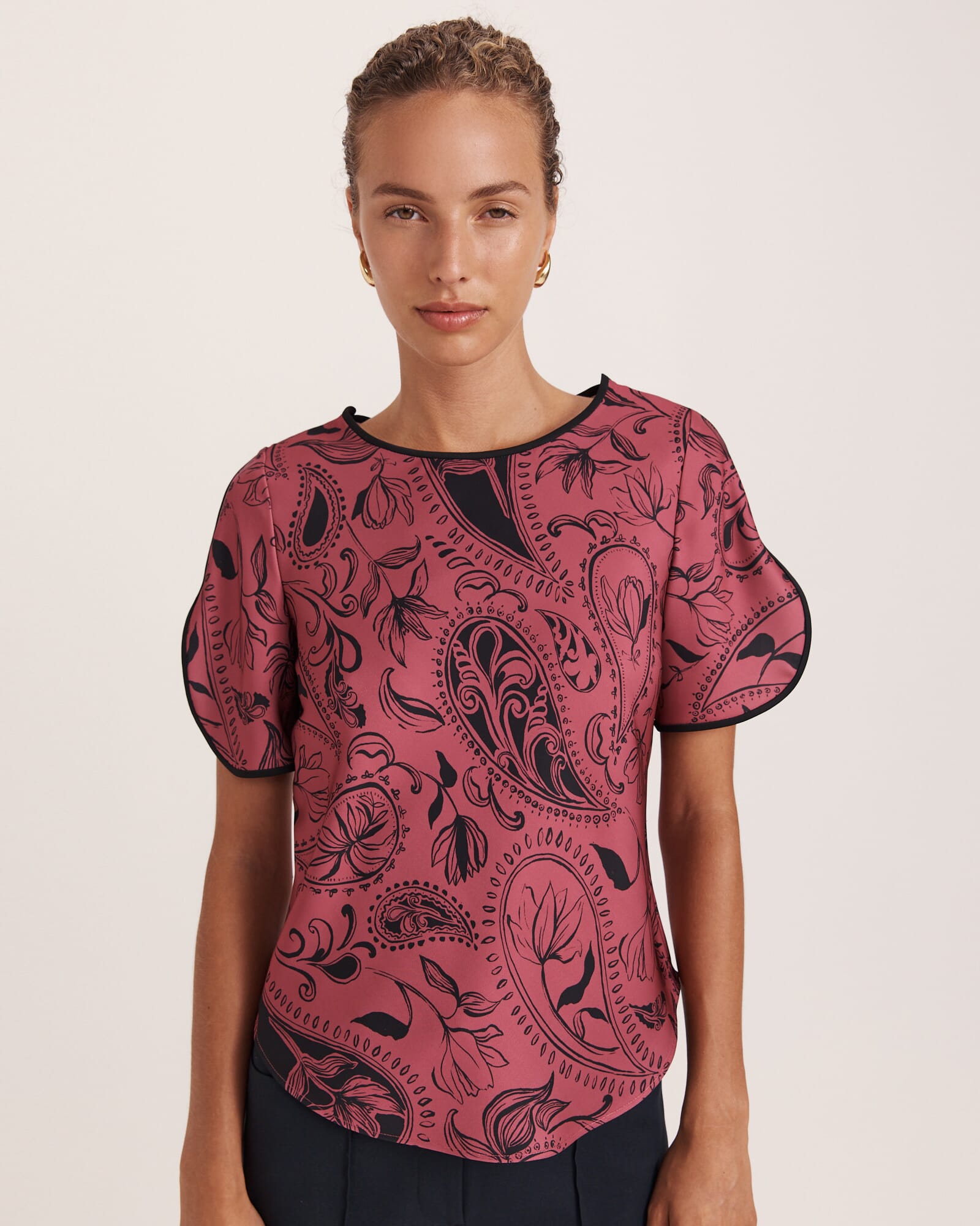 Lakewood Contrast Detail Top